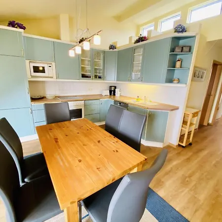 Sonnendeck, Direkt Am Leuchtturm Apartment *